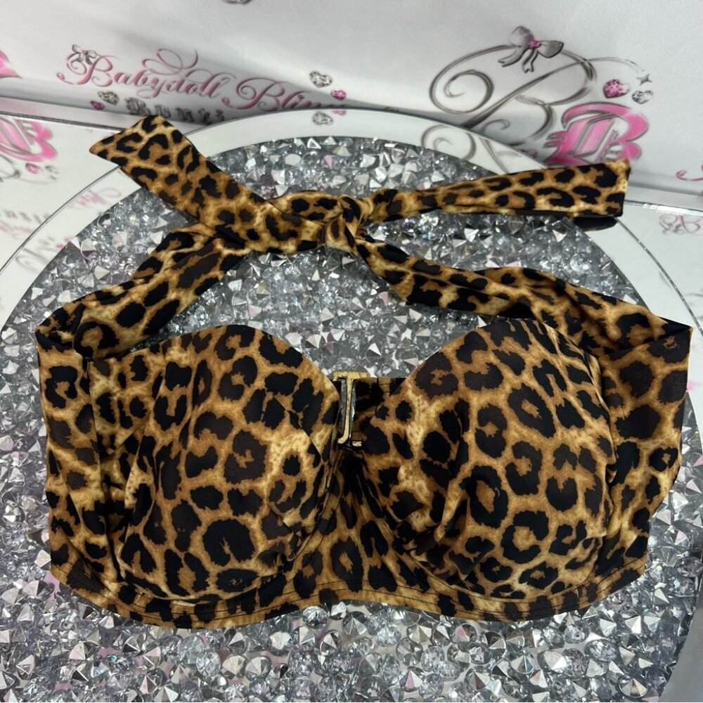 Smart & sexy swim top bikini top cheetah animal Leopard Print Women's Top